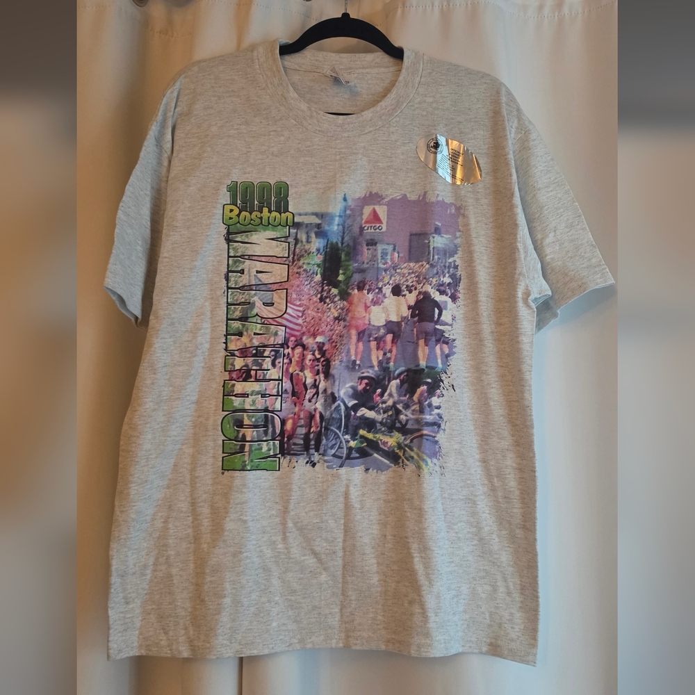 1998 Boston Marathon Hanes Heavyweight Crewneck Tee with Red & Blue Tag
